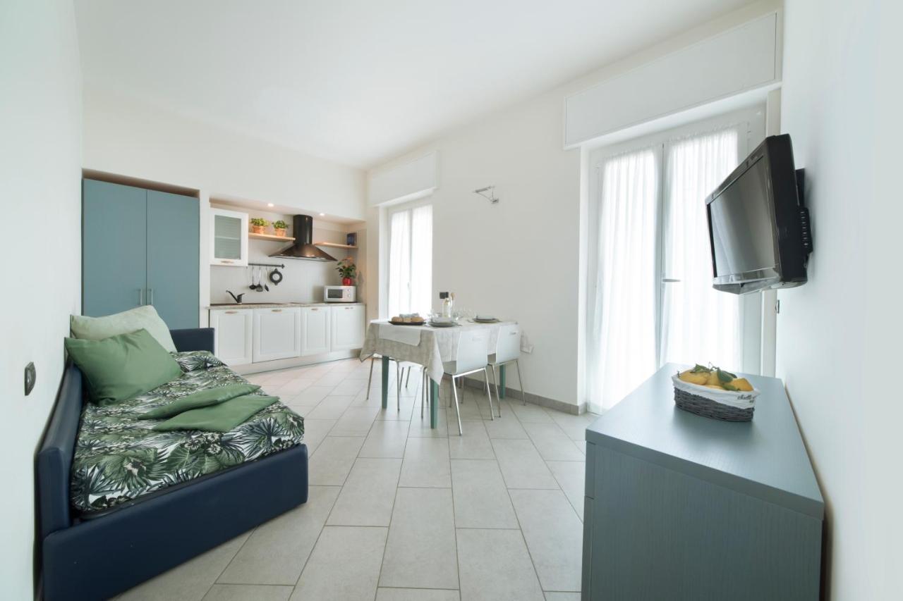 Hotel Residence Laigueglia Free Parking Exteriör bild
